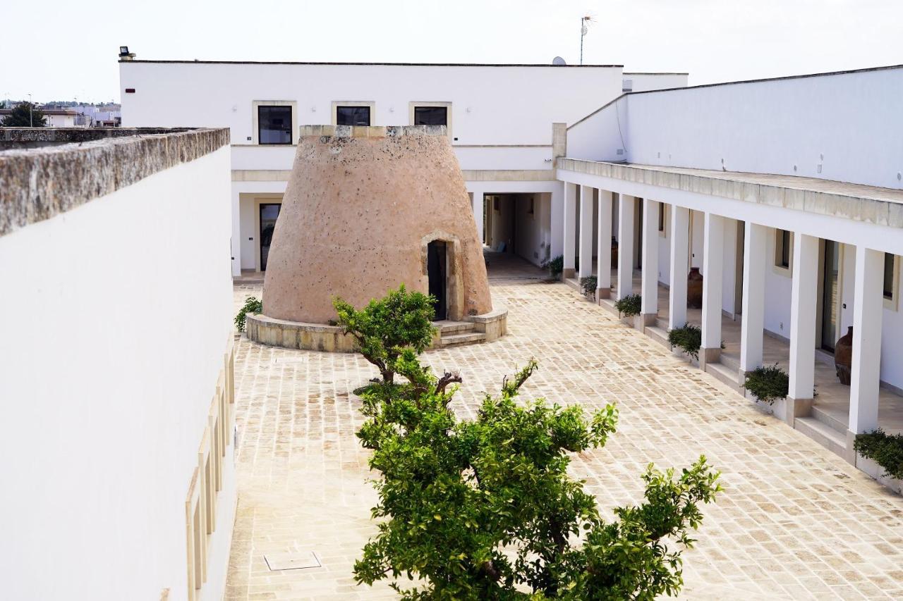 Masseria Rifisa Agriresort Caprarica di Lecce Екстериор снимка