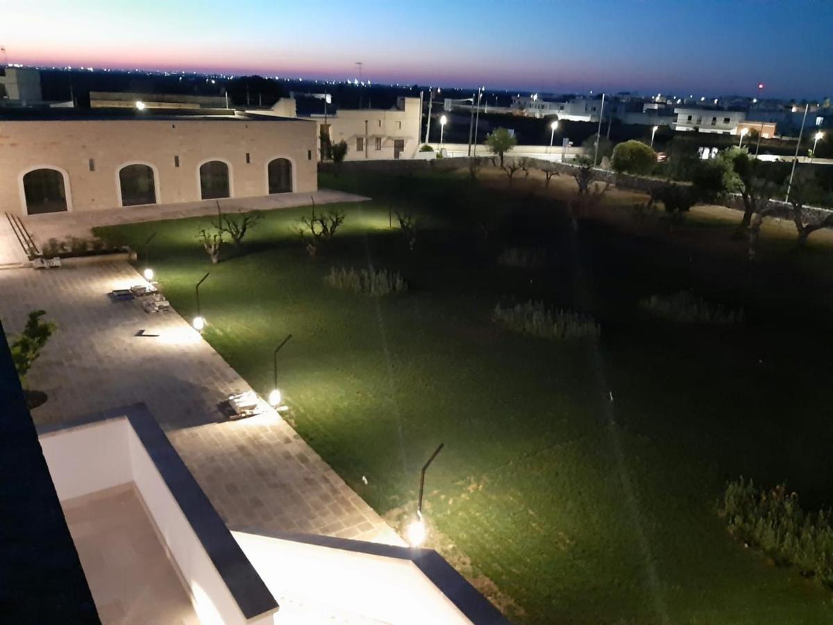 Masseria Rifisa Agriresort Caprarica di Lecce Екстериор снимка