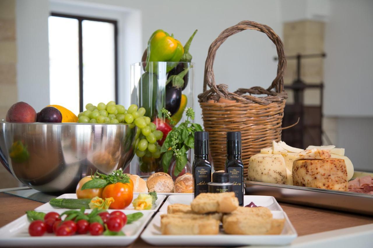 Masseria Rifisa Agriresort Caprarica di Lecce Екстериор снимка