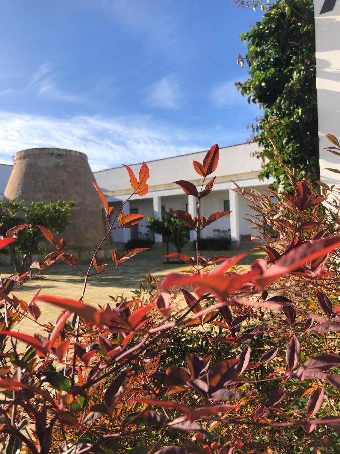 Masseria Rifisa Agriresort Caprarica di Lecce Екстериор снимка