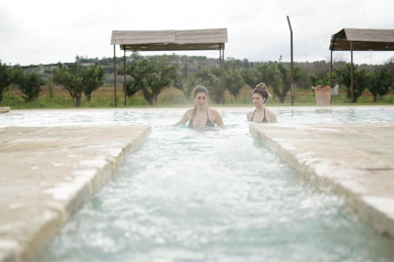 Masseria Rifisa Agriresort Caprarica di Lecce Екстериор снимка