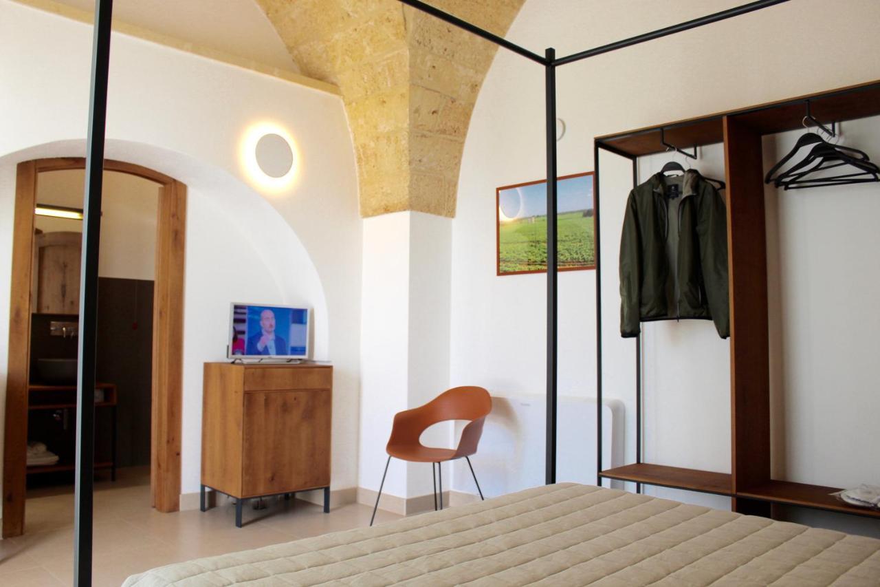Masseria Rifisa Agriresort Caprarica di Lecce Екстериор снимка
